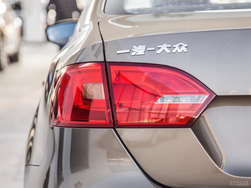 凱旋金速騰車尾外觀圖片