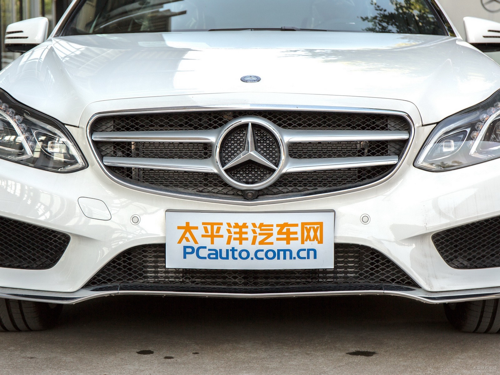 奔馳E級外觀高清大圖