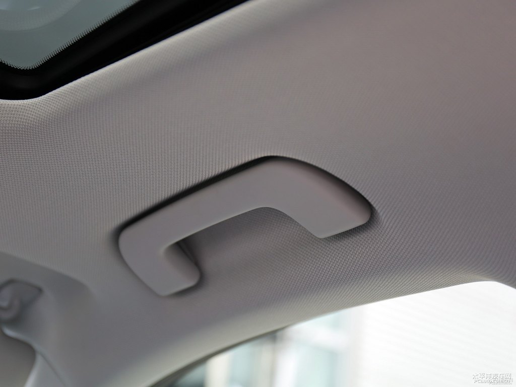 幻影黑奧迪A4L車廂內(nèi)飾圖片
