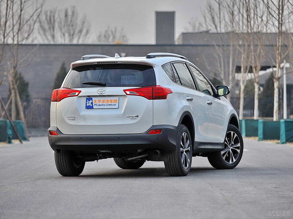 超級白RAV4榮放整車外觀外觀圖片