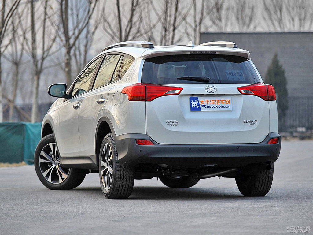超級白RAV4榮放整車外觀外觀圖片