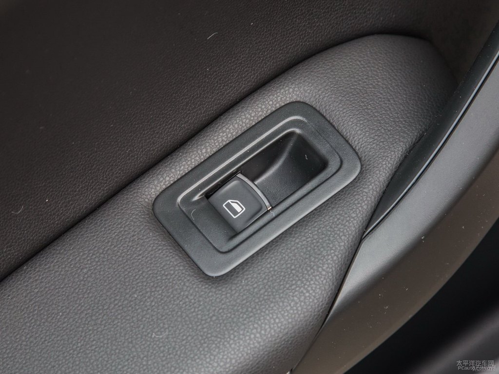 羅馬金寶來車廂內(nèi)飾圖片