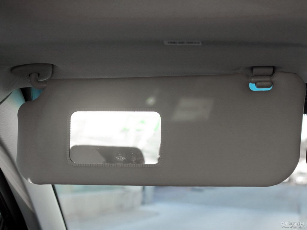 墨玉黑遠景車廂內飾圖片