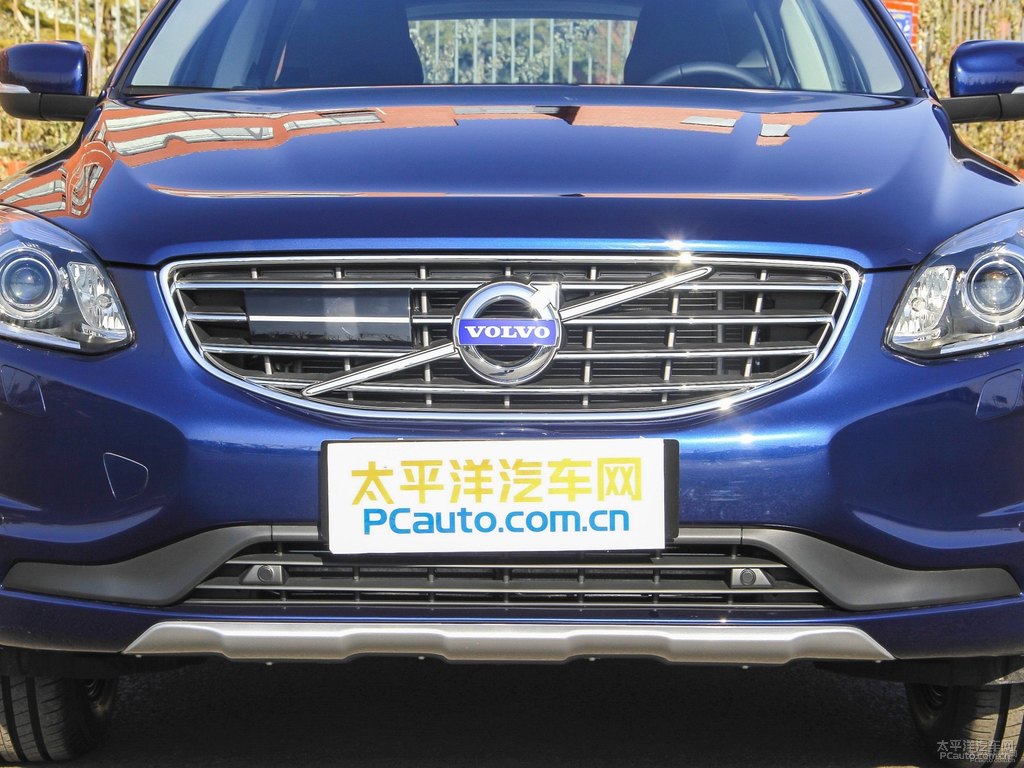 海洋藍沃爾沃XC60車頭外觀圖片