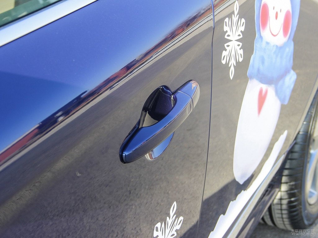 海洋藍(lán)沃爾沃XC60車身外觀圖片