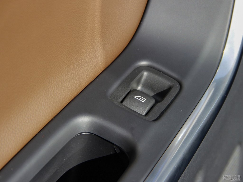 海洋藍沃爾沃XC60車廂內(nèi)飾圖片