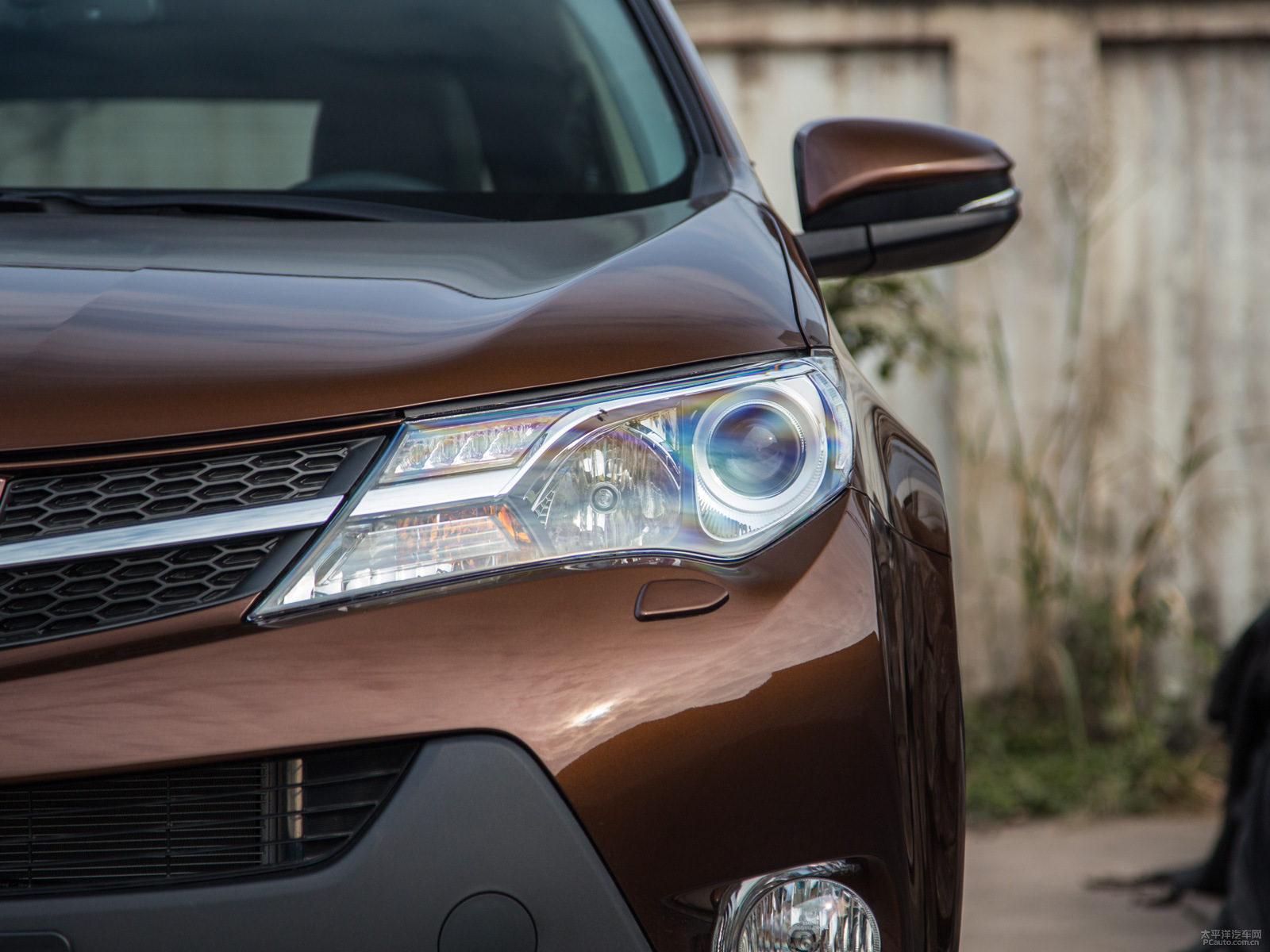 RAV4榮放外觀高清大圖