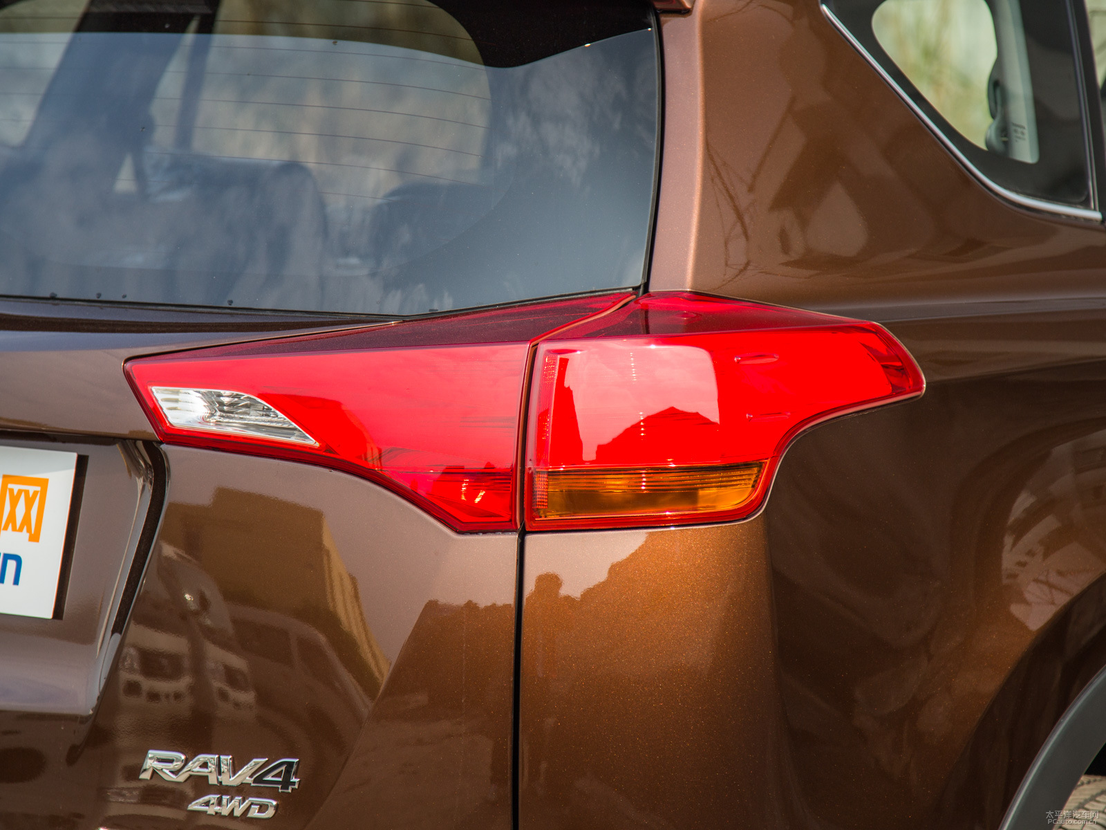 RAV4榮放外觀高清大圖