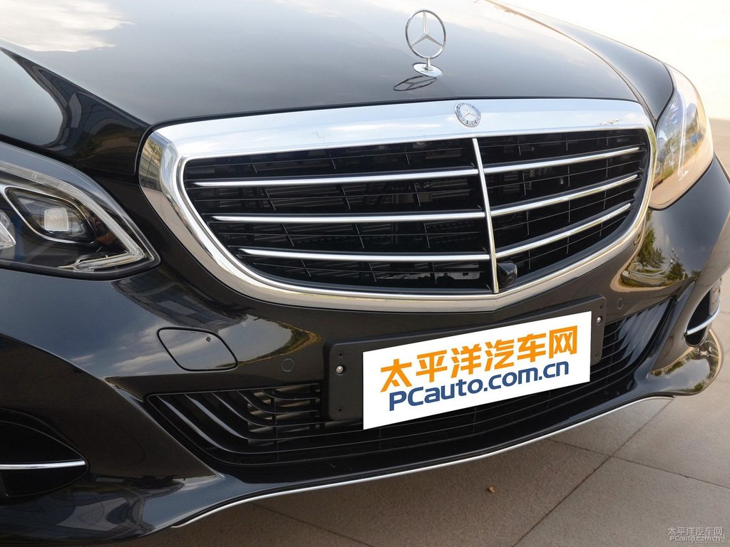 曜巖黑奔馳E級車頭外觀圖片