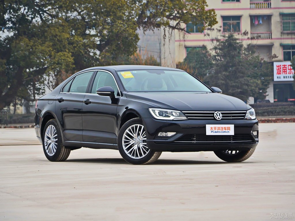 狂野黑凌渡整車外觀外觀圖片