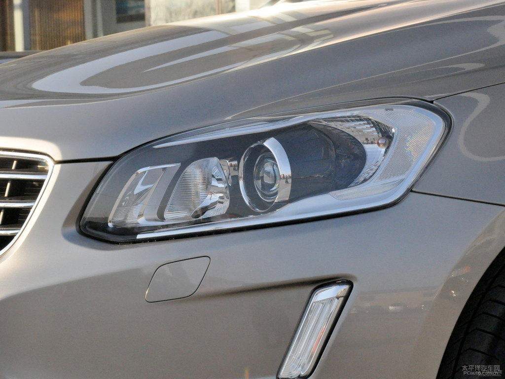 海貝灰沃爾沃XC60車頭外觀圖片