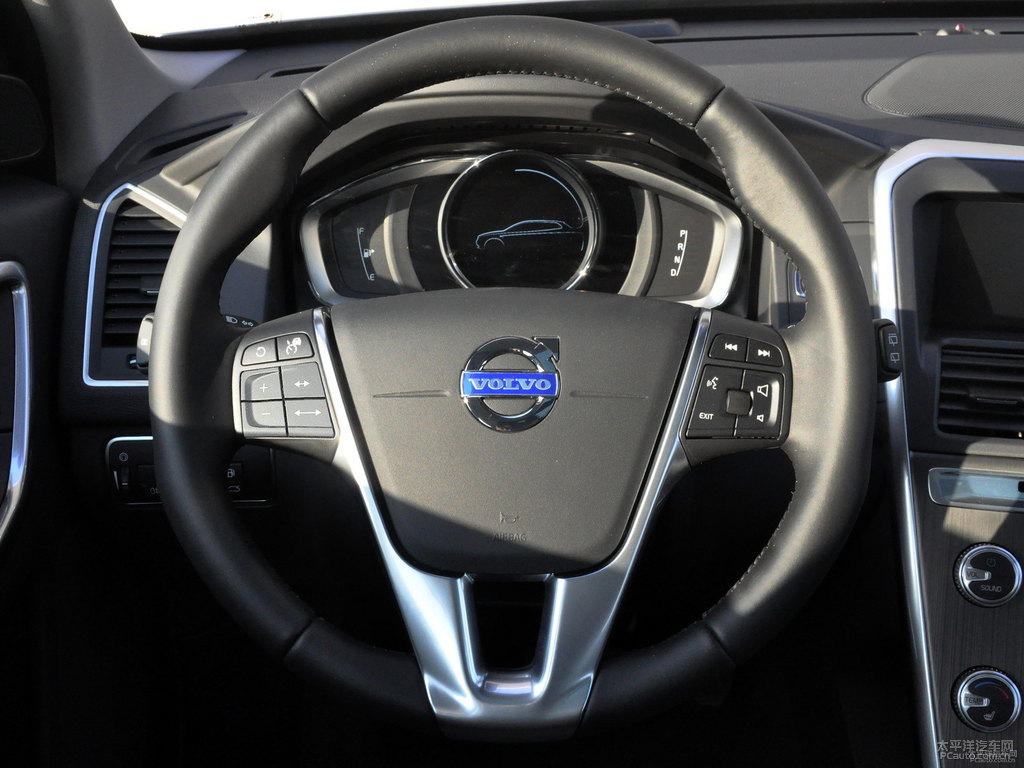 海貝灰沃爾沃XC60中控內(nèi)飾圖片