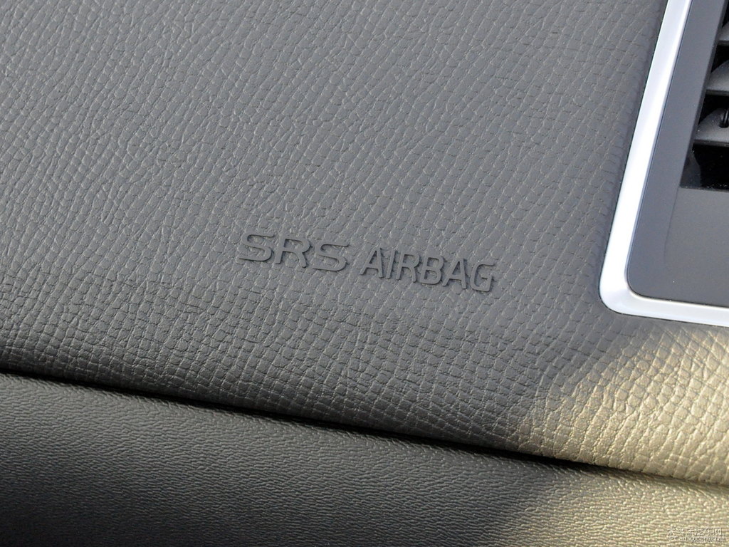 海貝灰沃爾沃XC60中控內(nèi)飾圖片