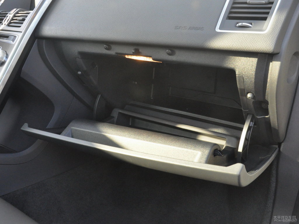 海貝灰沃爾沃XC60儲物空間空間圖片