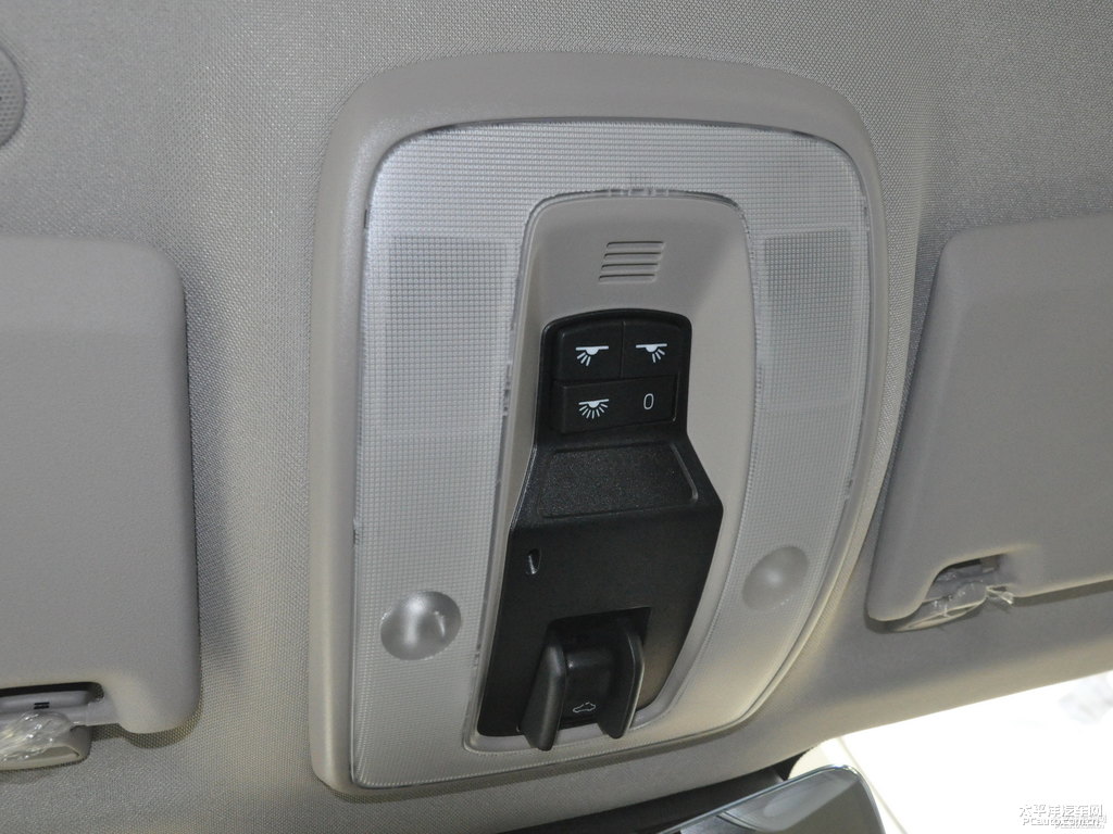 海貝灰沃爾沃XC60車廂內(nèi)飾圖片