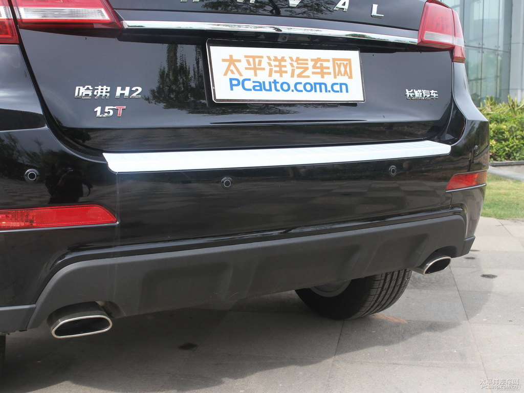 經(jīng)典黑哈弗H2車尾外觀圖片