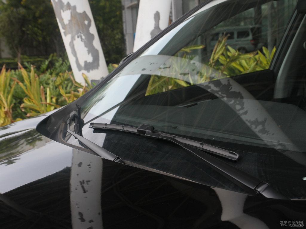 經(jīng)典黑哈弗H2車身外觀圖片