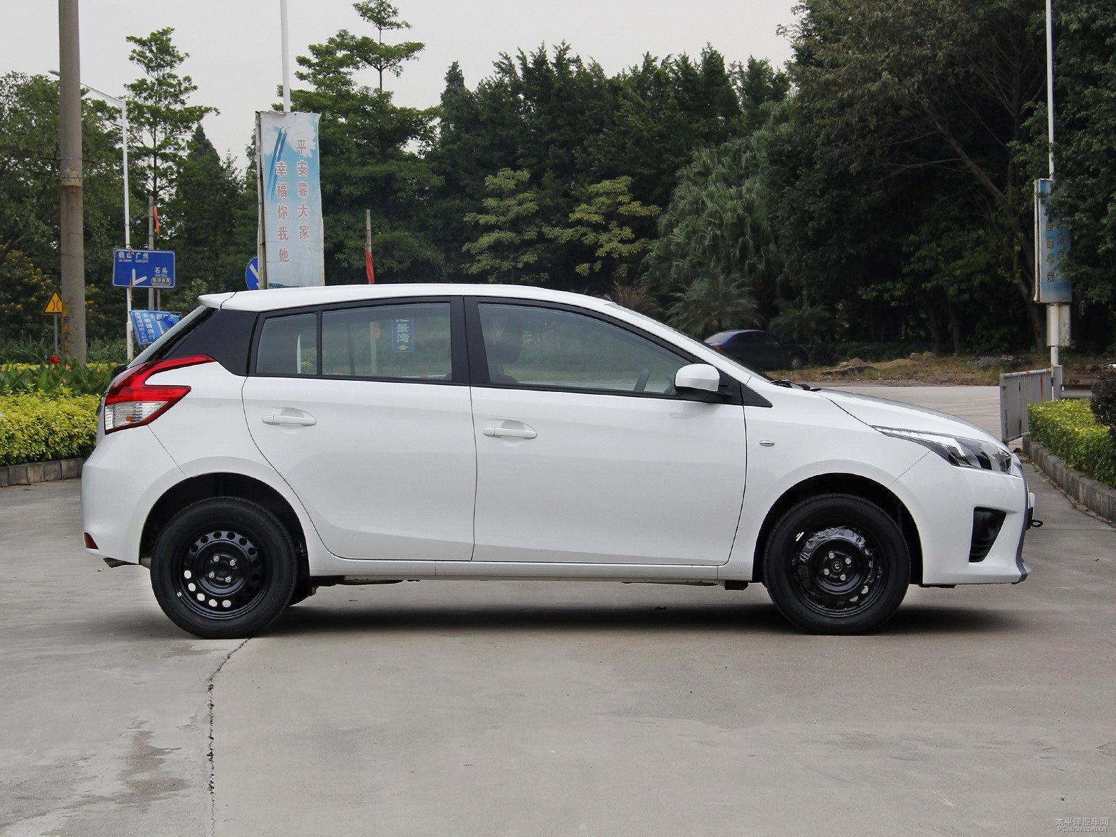 YARiS L 致炫外觀高清大圖