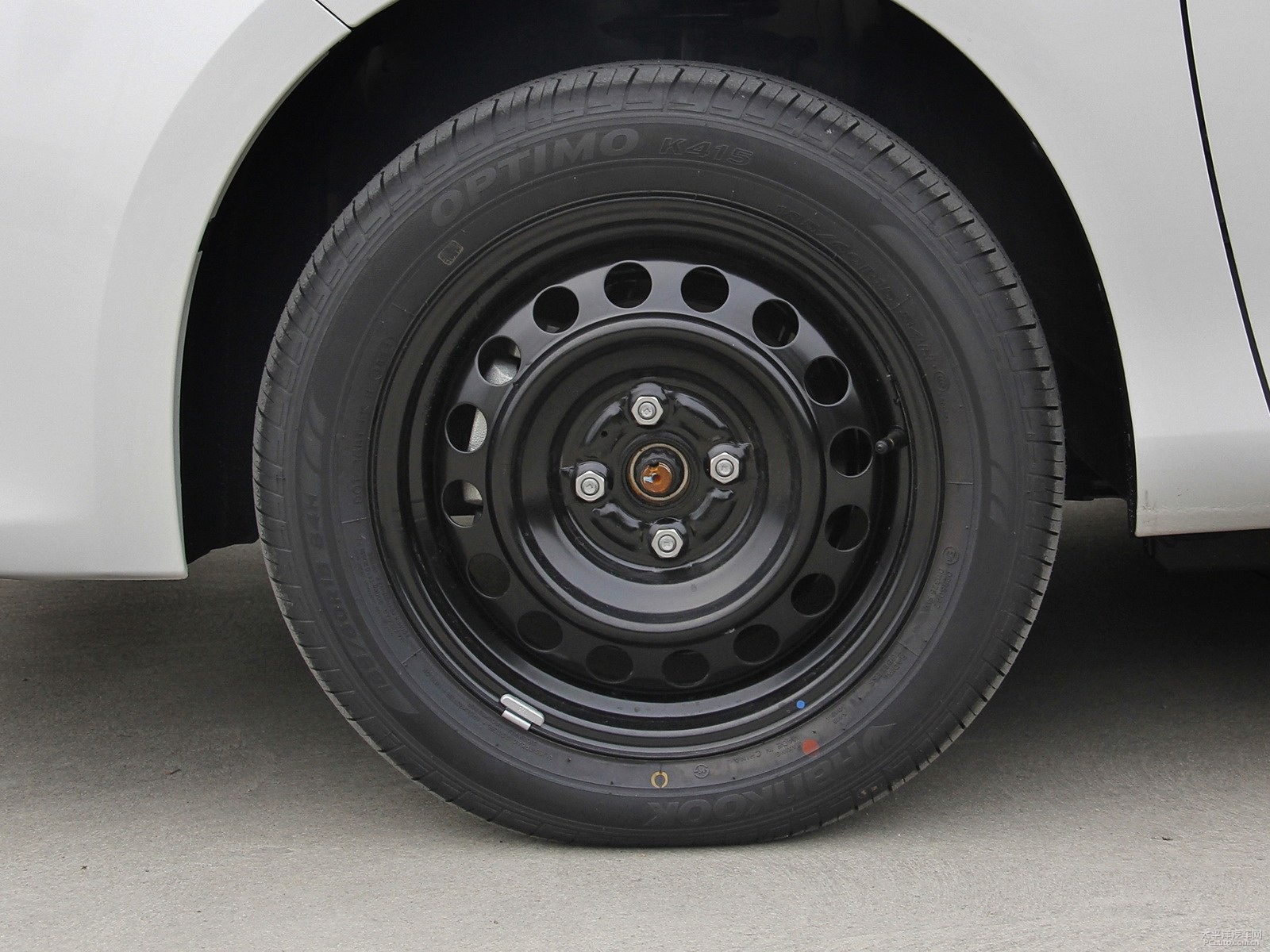 YARiS L 致炫外觀高清大圖