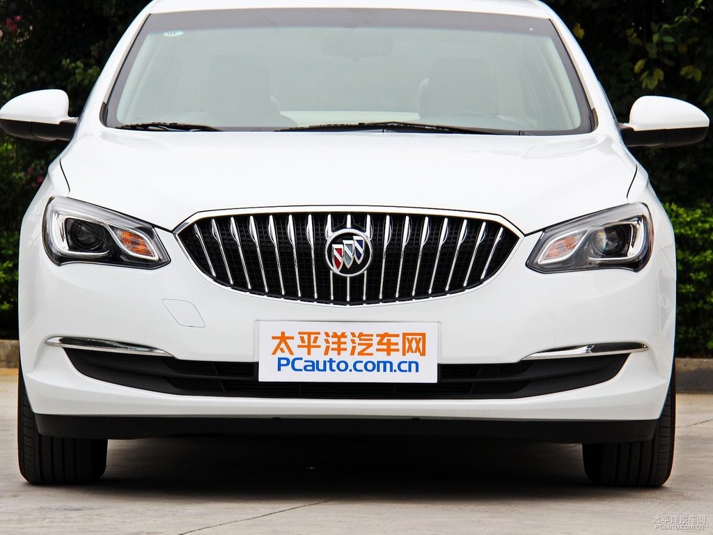 雪域白英朗車頭外觀圖片