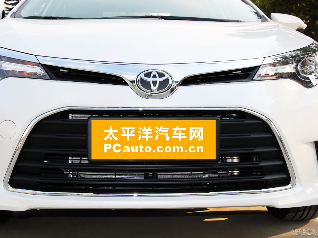 珍珠白雷凌車頭外觀圖片