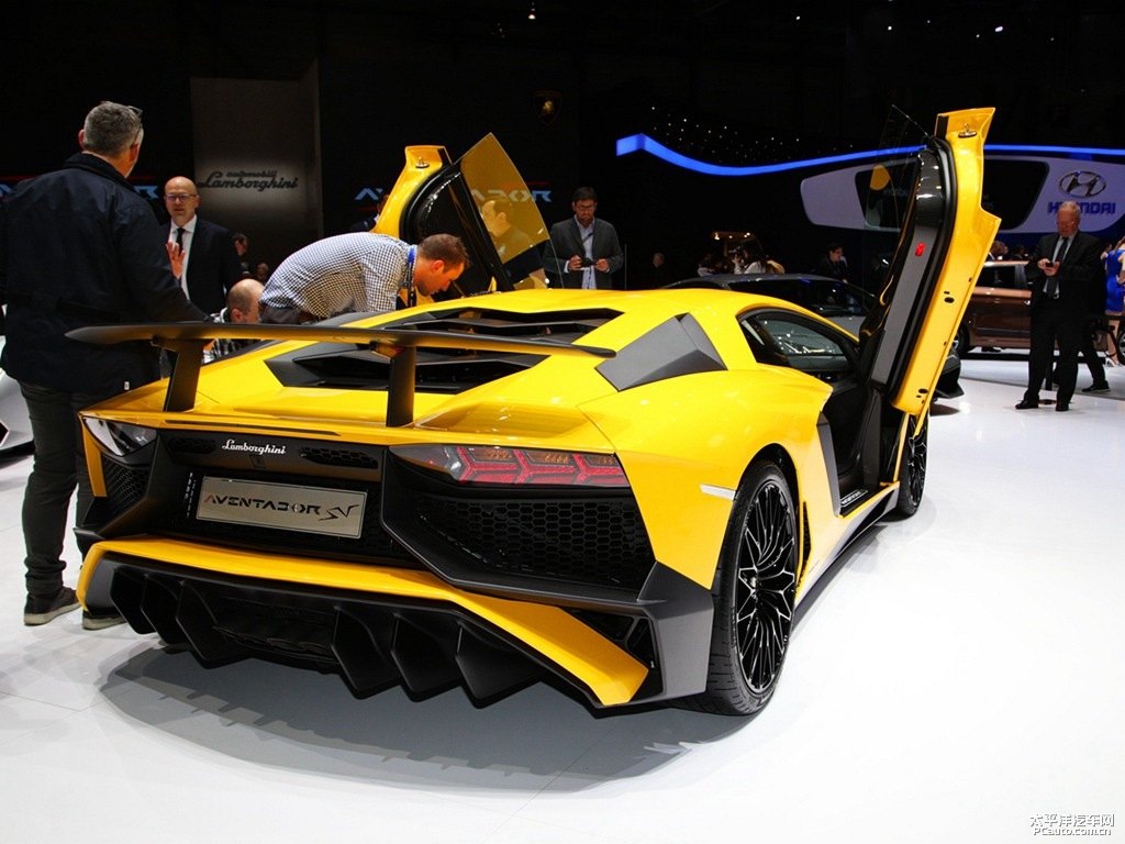 橙色Aventador整車外觀外觀圖片