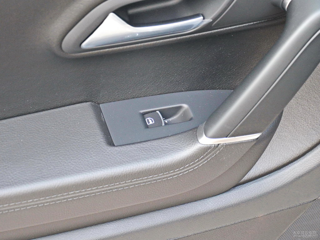 流沙金大眾CC車廂內飾圖片