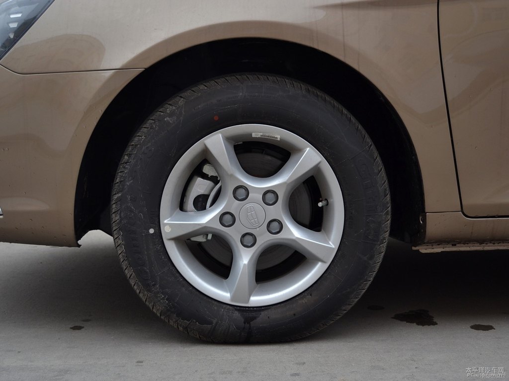 琥珀金新帝豪車(chē)身外觀圖片