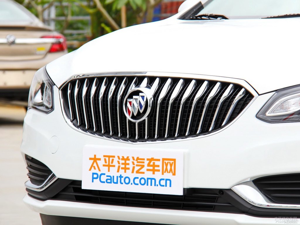 雪域白英朗車頭外觀圖片