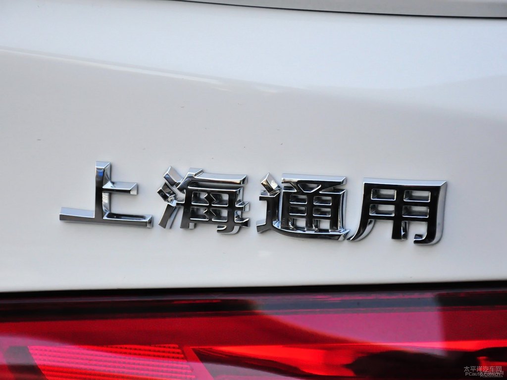 雪域白英朗車尾外觀圖片