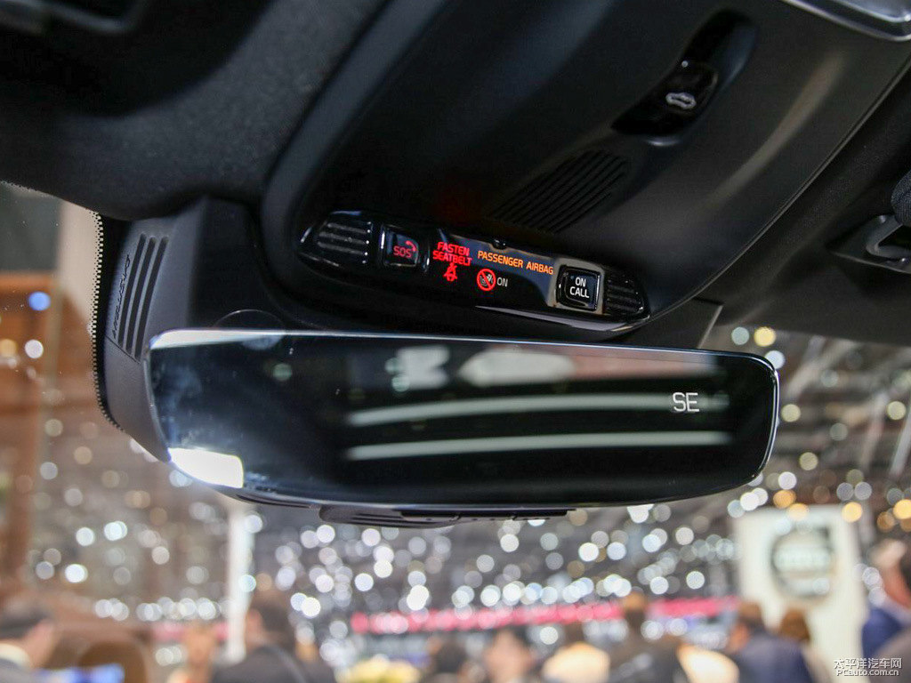 魔力藍(lán)沃爾沃XC90新能源車廂內(nèi)飾圖片