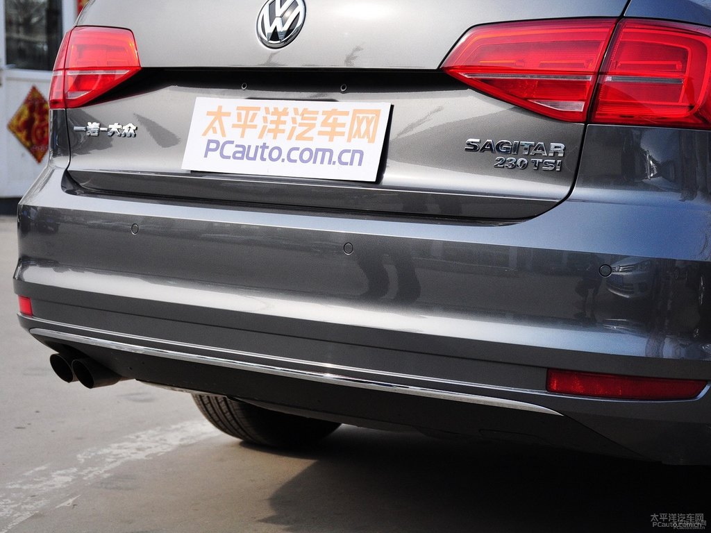 波斯灰速騰車尾外觀圖片