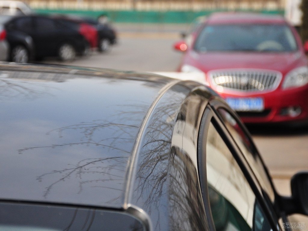 波斯灰速騰車身外觀圖片