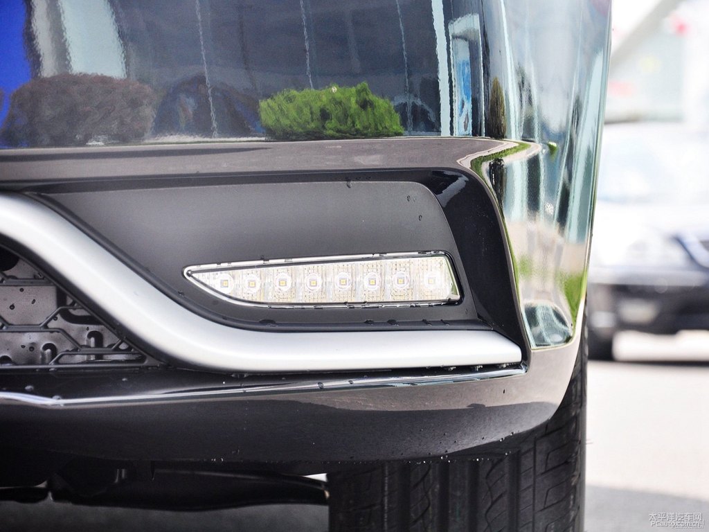 墨玉黑新帝豪車頭外觀圖片