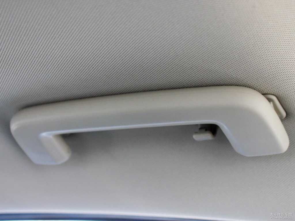 珍珠白福睿斯車廂內(nèi)飾圖片