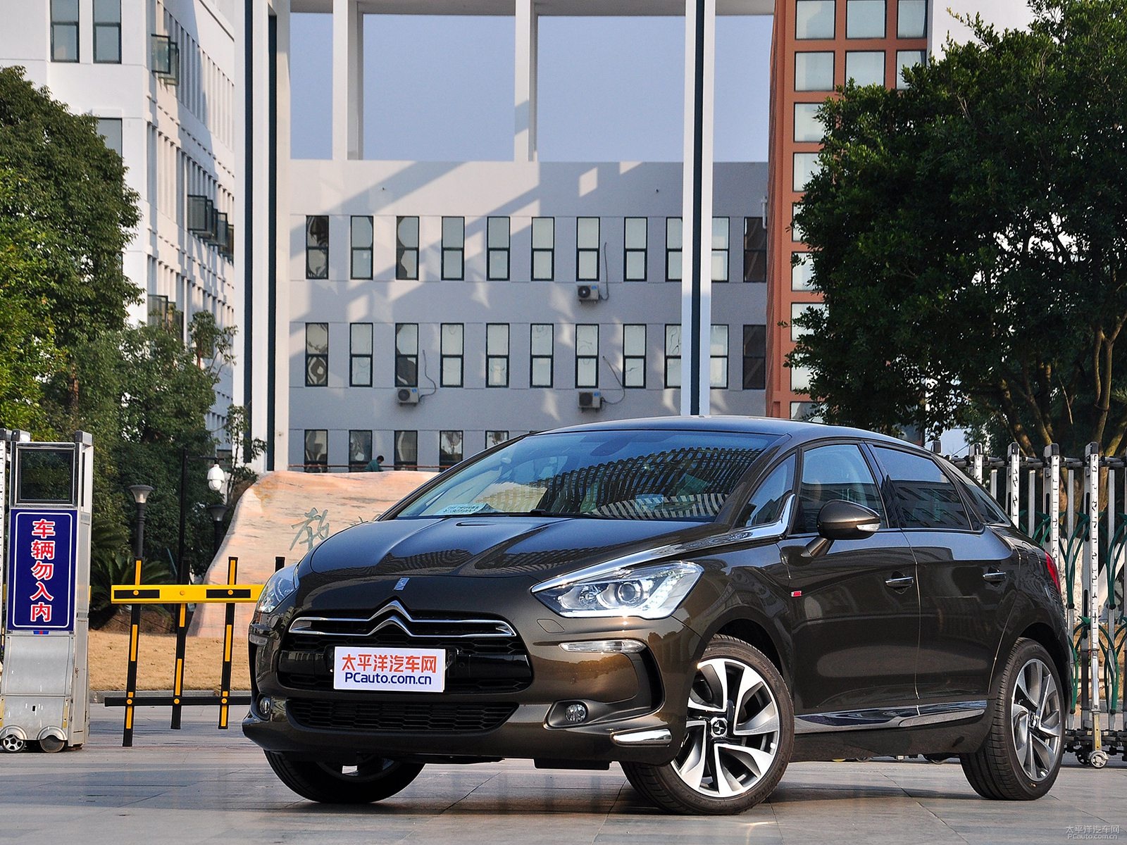 DS 5外觀高清大圖