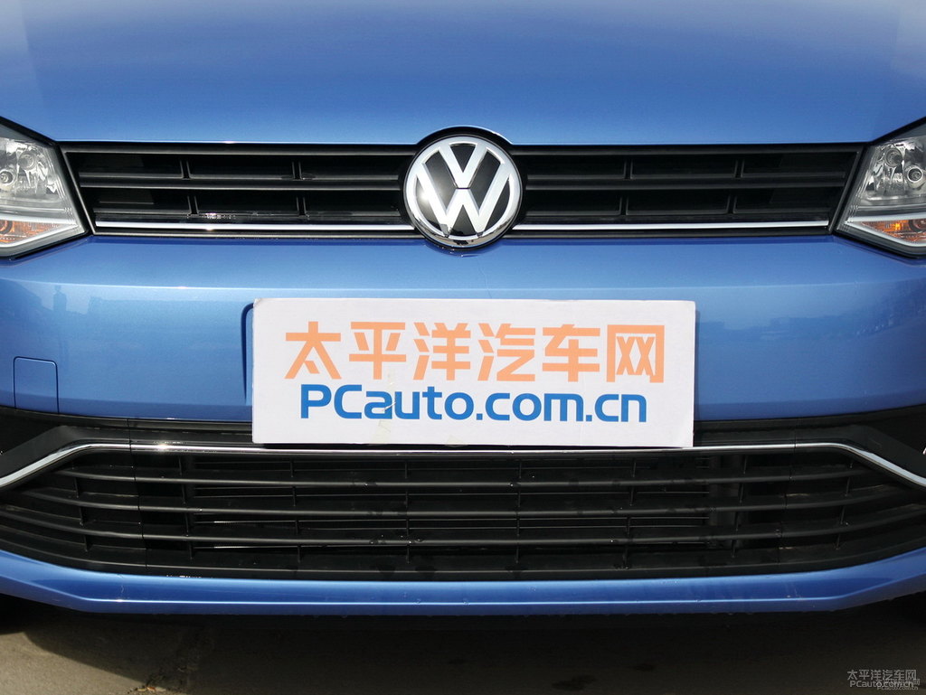 銀河藍大眾Polo車頭外觀圖片