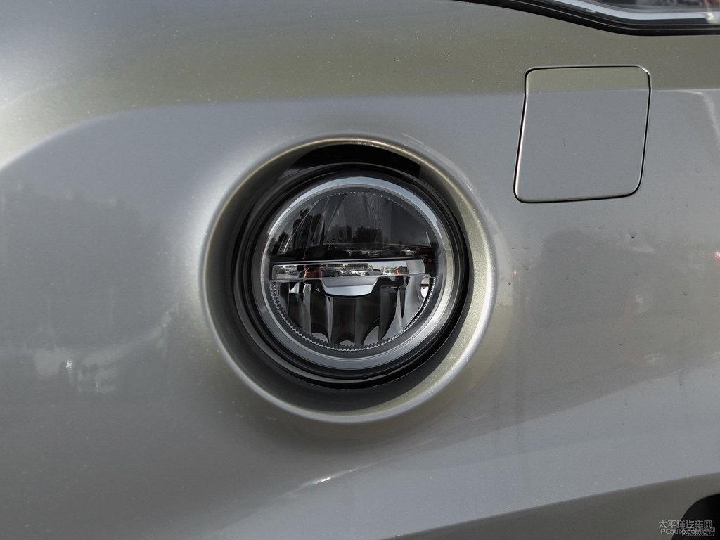 礦石銀寶馬X5(進(jìn)口)車頭外觀圖片