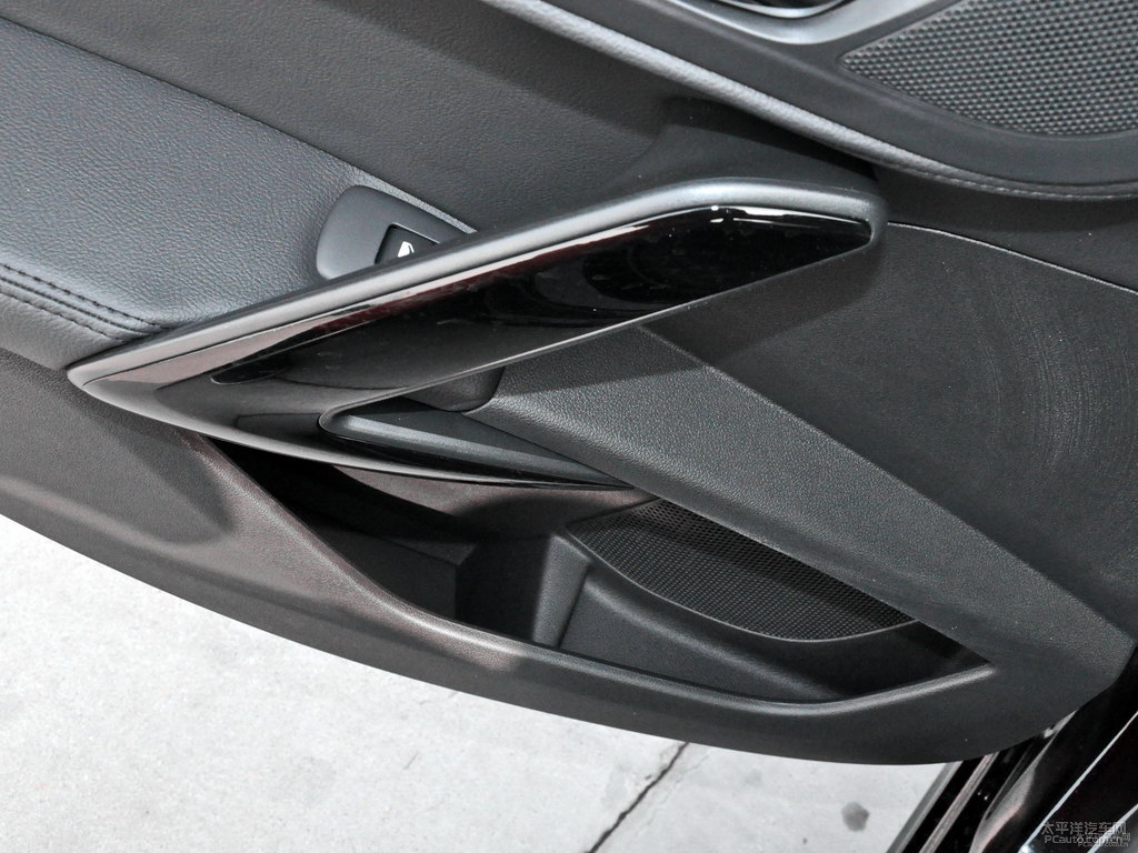 碳晶黑標(biāo)致508車廂內(nèi)飾圖片