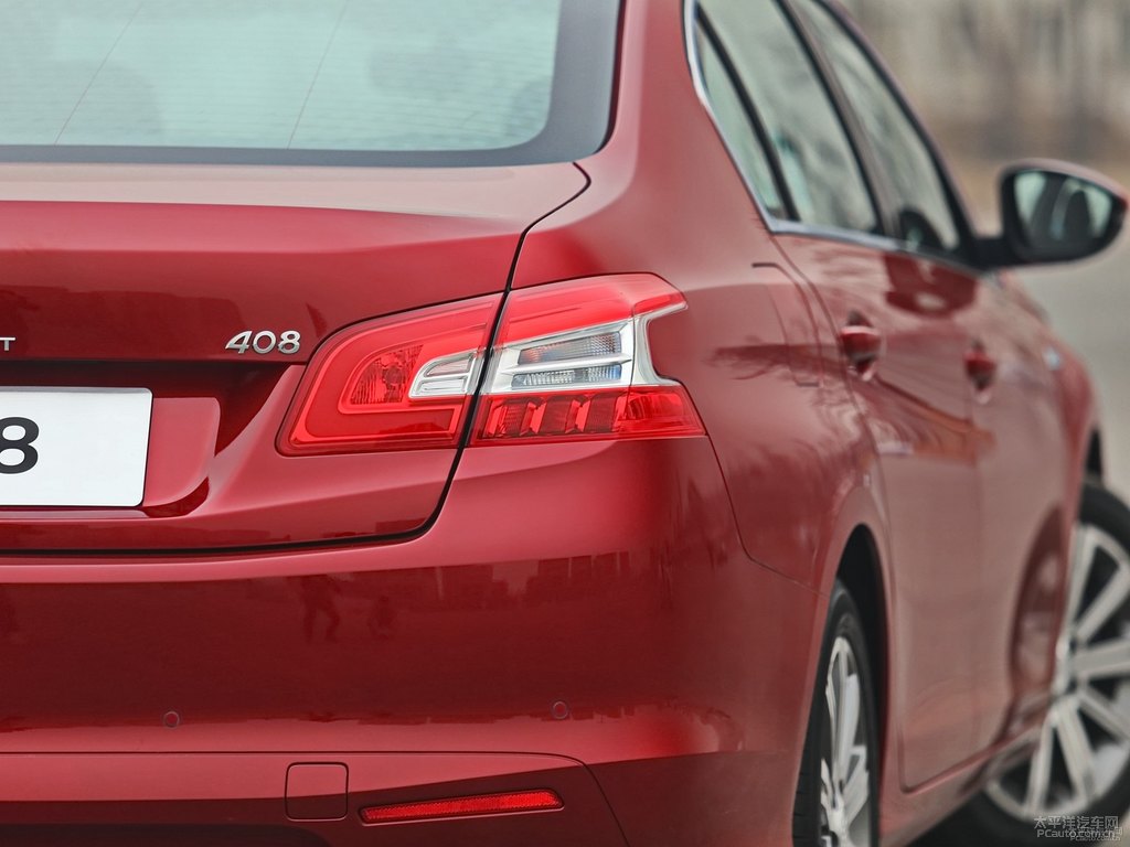 拉菲紅標(biāo)致408整車外觀外觀圖片
