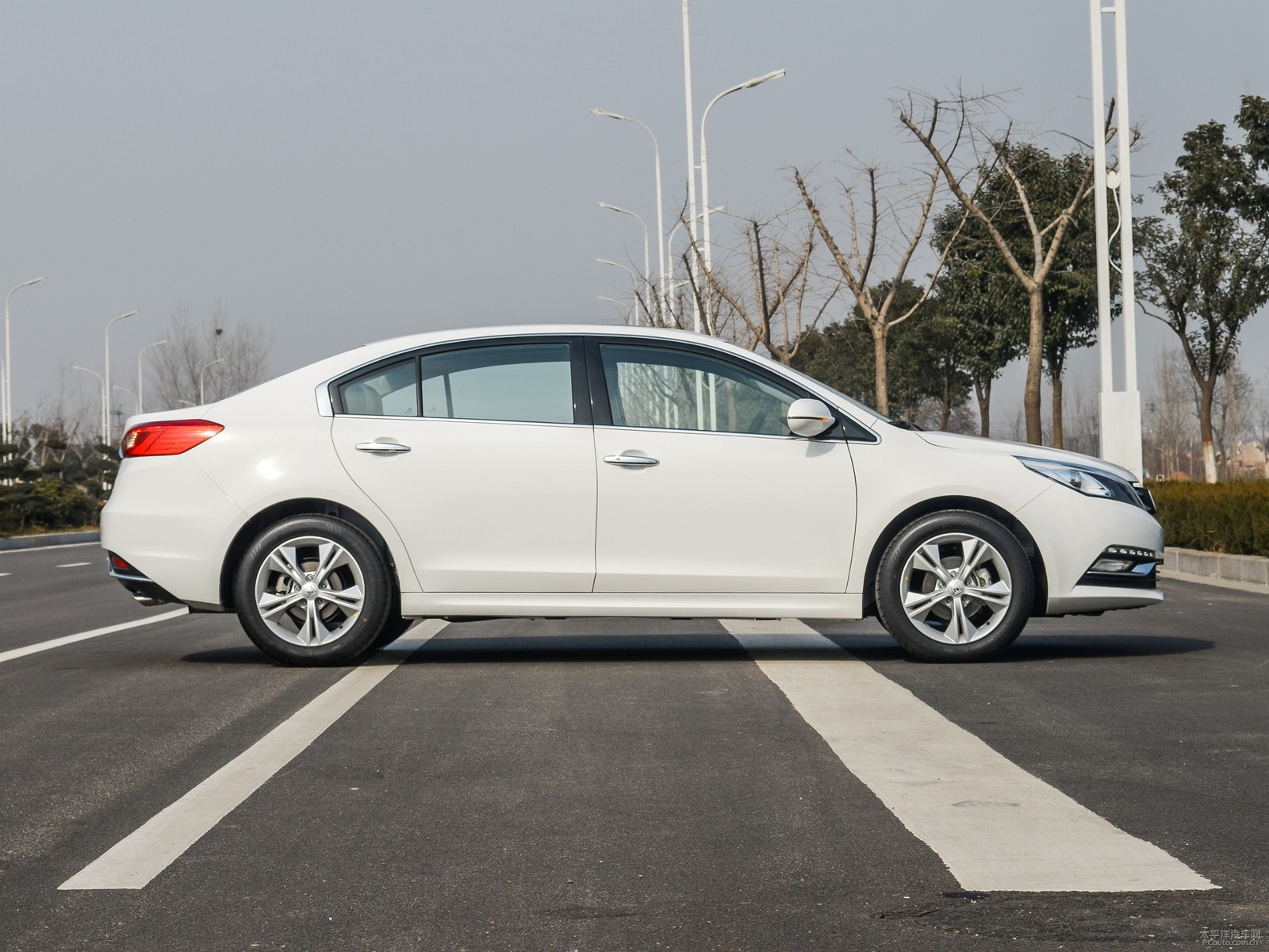 眾泰Z500外觀高清大圖
