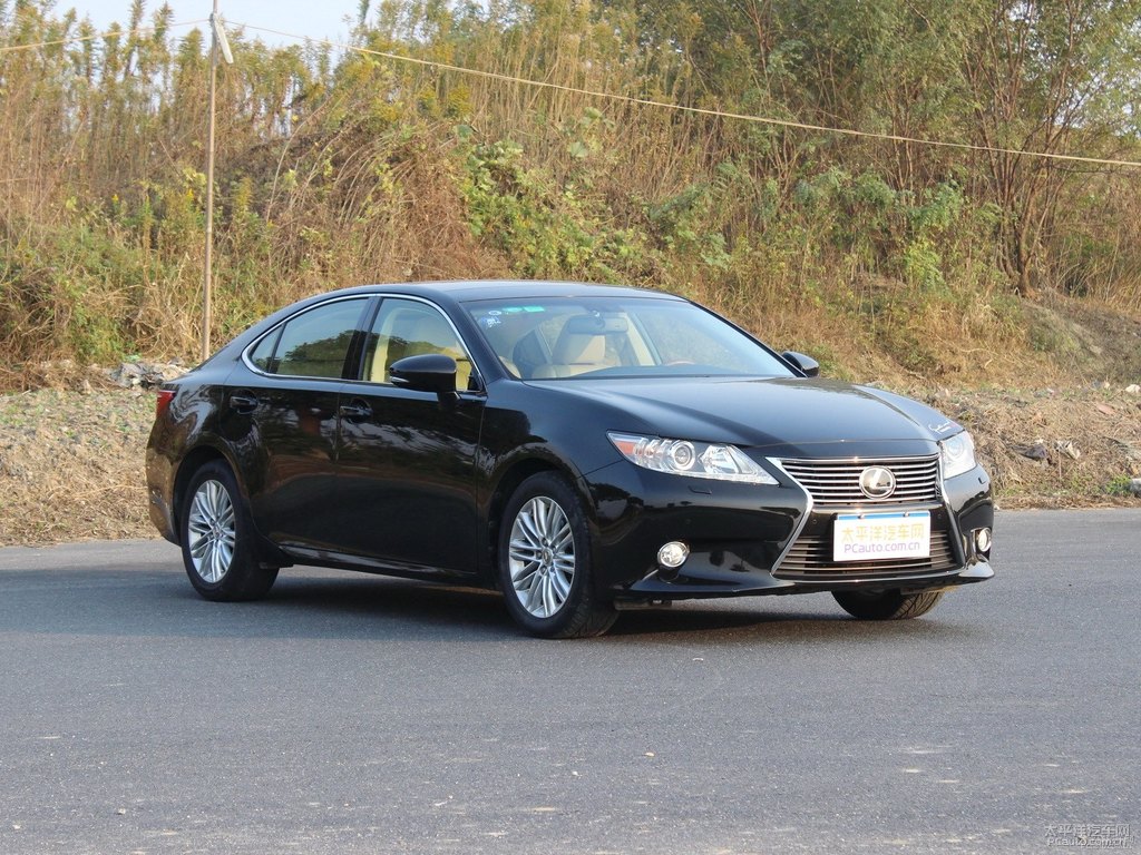 黑色雷克薩斯ES整車外觀外觀圖片