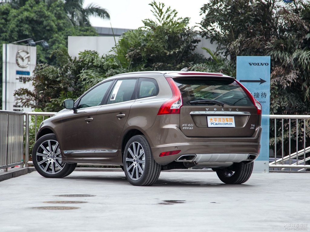 暮色銅沃爾沃XC60整車外觀外觀圖片