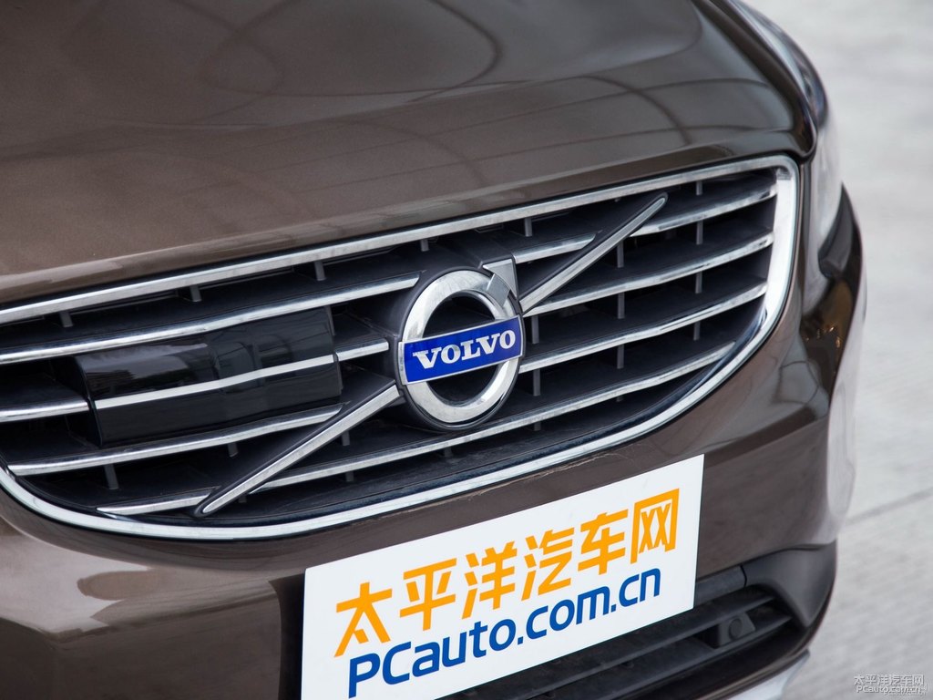 暮色銅沃爾沃XC60車頭外觀圖片