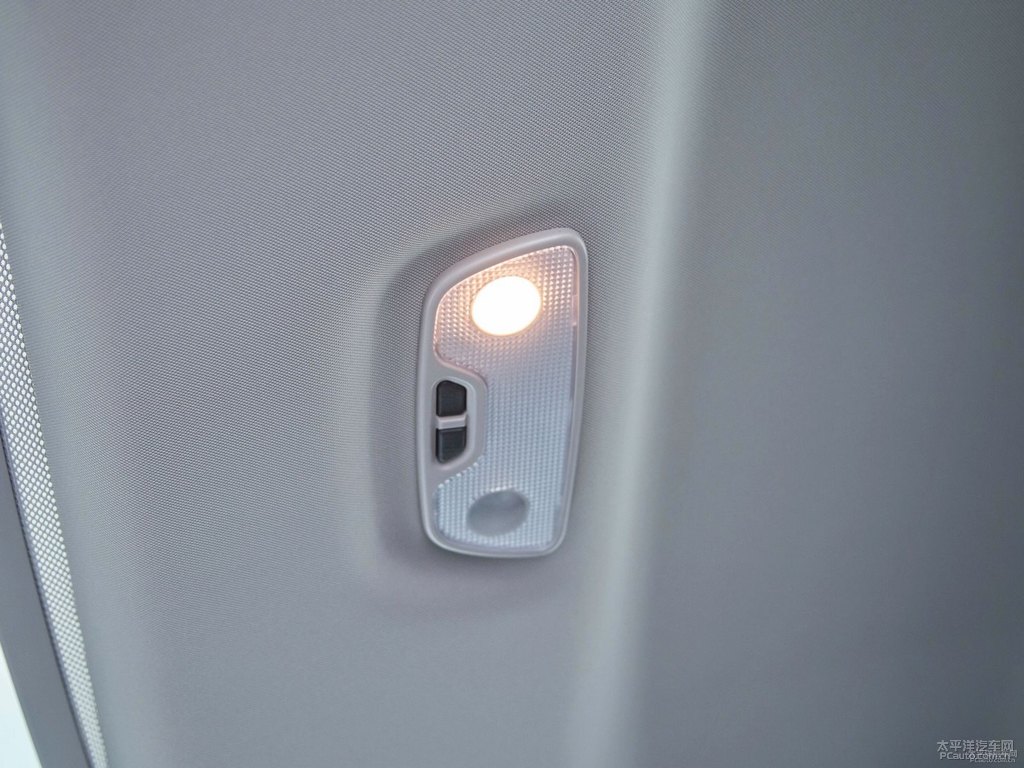 暮色銅沃爾沃XC60車(chē)廂內(nèi)飾圖片