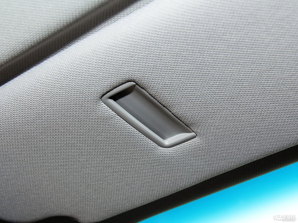 爵士黑索納塔車廂內(nèi)飾圖片