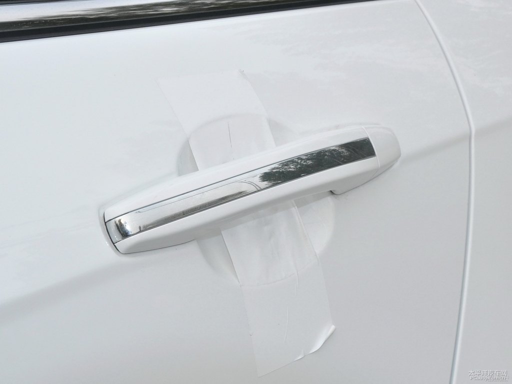 冰晶白新帝豪車身外觀圖片