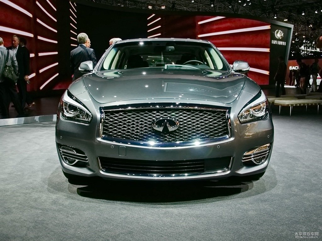 水亮銀英菲尼迪Q70L整車外觀外觀圖片