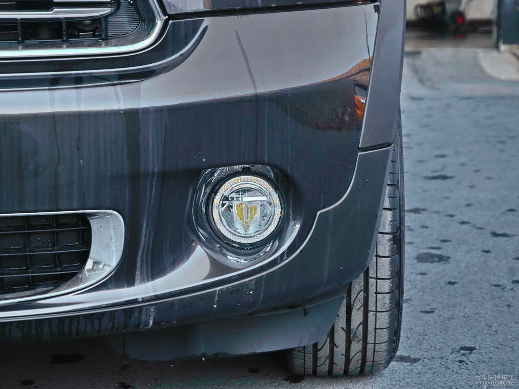 ҹMINI COUNTRYMAN܇^^DƬ