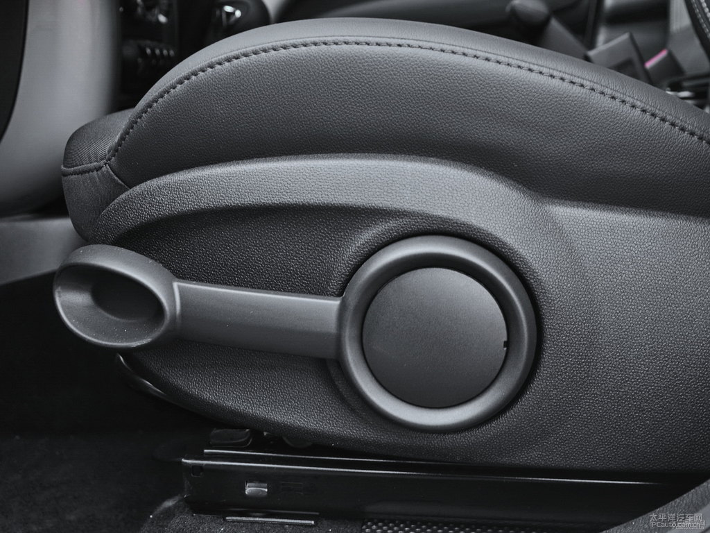 ҹMINI COUNTRYMAN΃(ni)DƬ